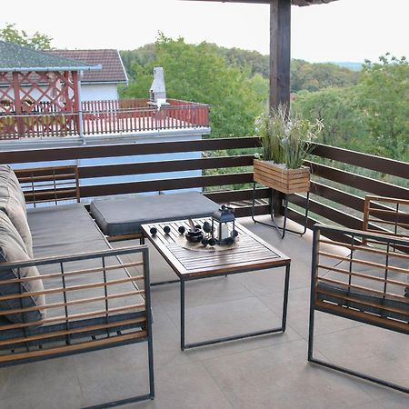Porta Aurea Nasice Apartment Екстериор снимка